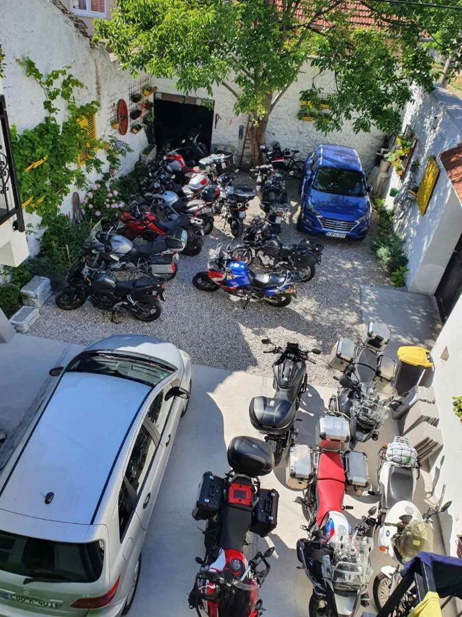Family Apartment Near Old Town Mostar Exterior photo